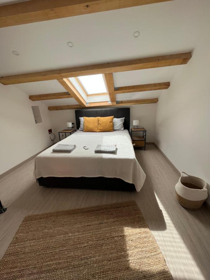 Stone House Apartment เมดูลิน ภายนอก รูปภาพ