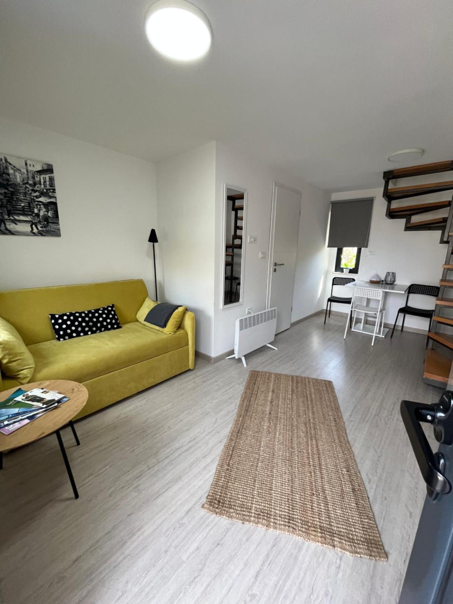 Stone House Apartment เมดูลิน ภายนอก รูปภาพ